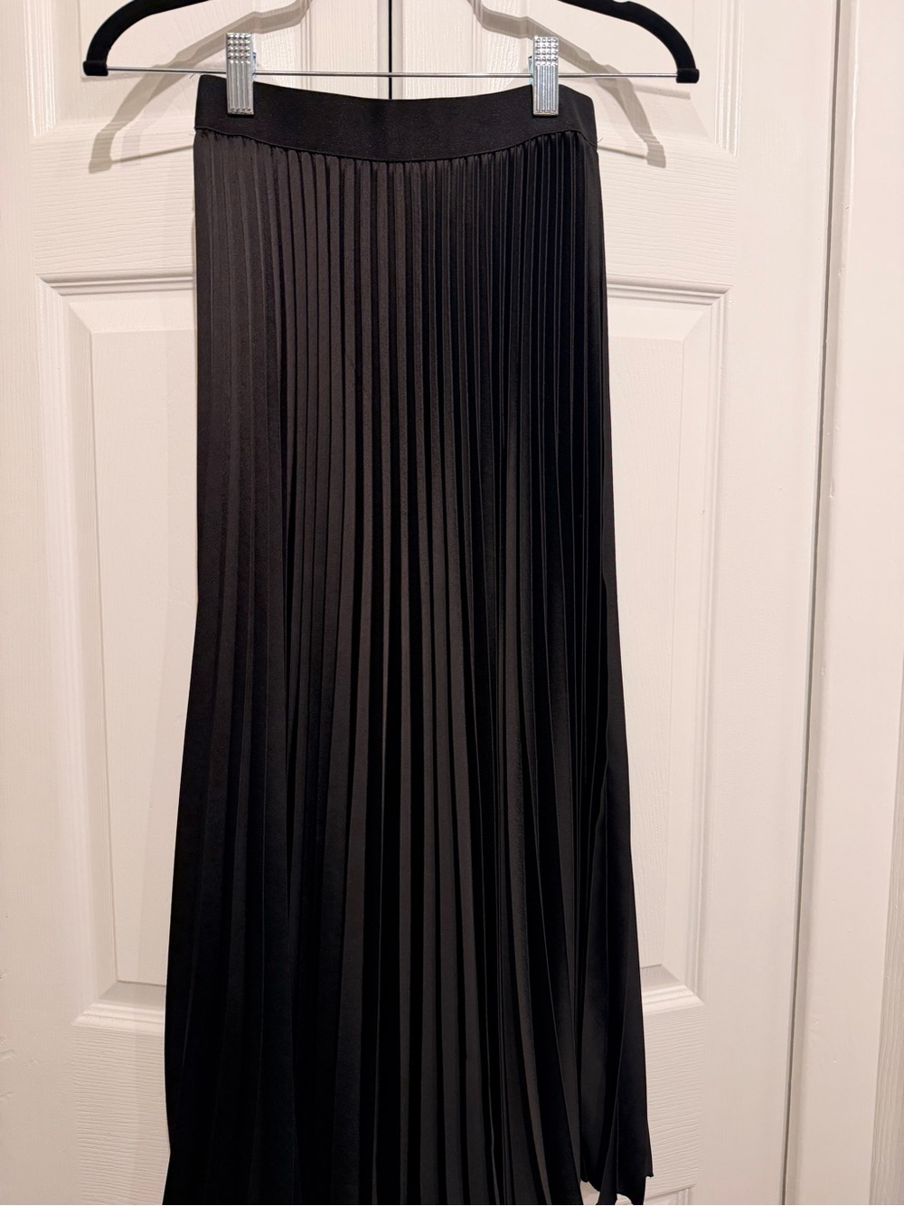 Black Pleated Midi Skirt - Classic Women's Skirt